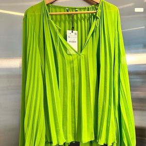 NWT Zara pleated top with tie. XXL. Lime green sheer and flowy.